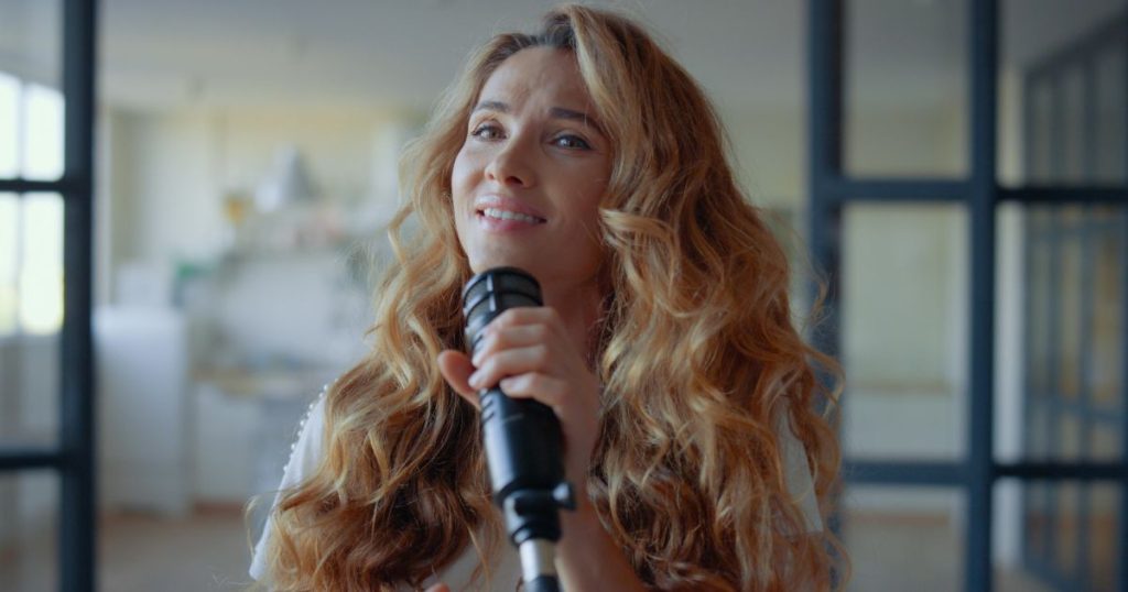 A singer needs to understand his/her voice.